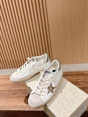 Golden Goose sneakers like new